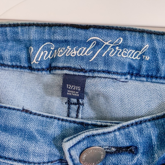 Light wash high-waisted skinny jeans - Picture 4 of 6